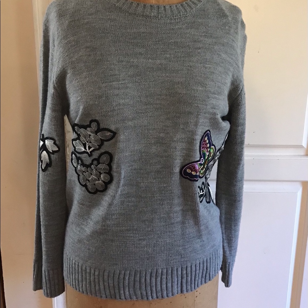 Appliquéd sweater